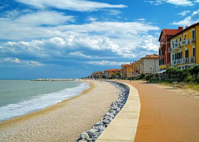 Modern And Finely Refurbished Lejlighed