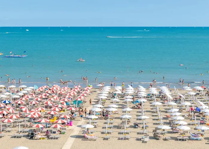 Modern And Finely Refurbished *